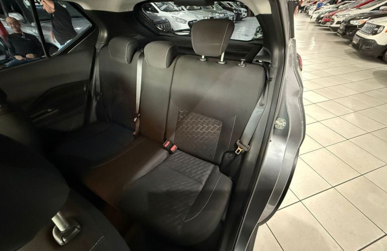 Nissan Kicks 1.6 16V Flexstart Advance - Foto #9