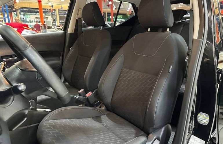 Nissan Kicks 1.6 16V Flexstart Advance - Foto #7