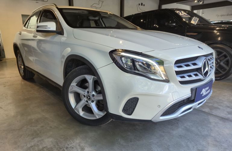 Mercedes-Benz Gla 200 1.6 Cgi Advance 7g-dct - Foto #1
