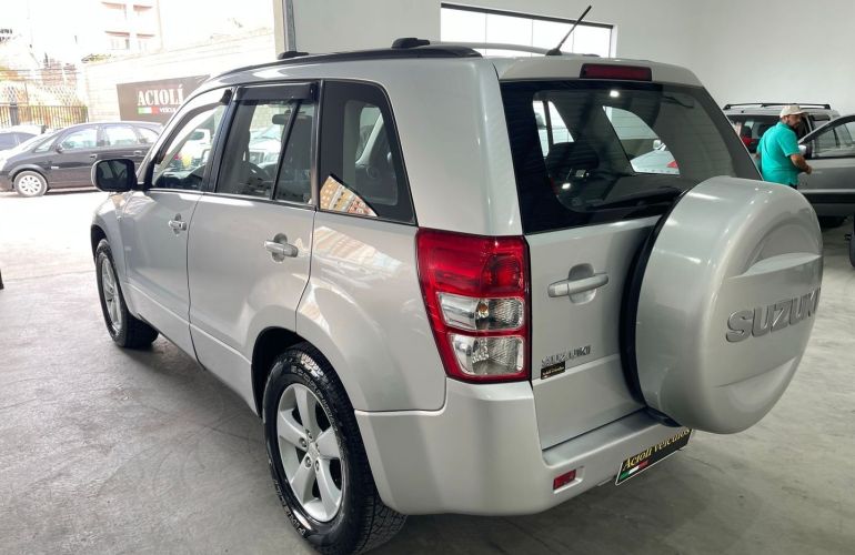 Suzuki Grand Vitara 2.0 4x2 16V Gasolina 4p Manual - Foto #4