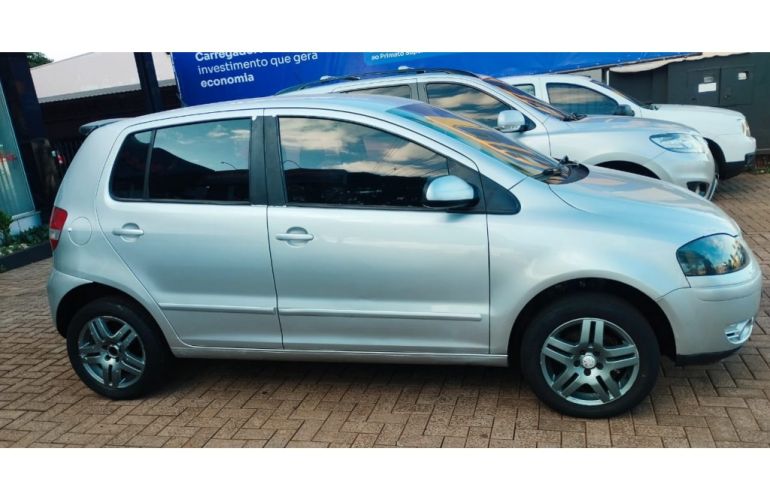 Volkswagen Fox 1.6 8V (Flex) - Foto #7