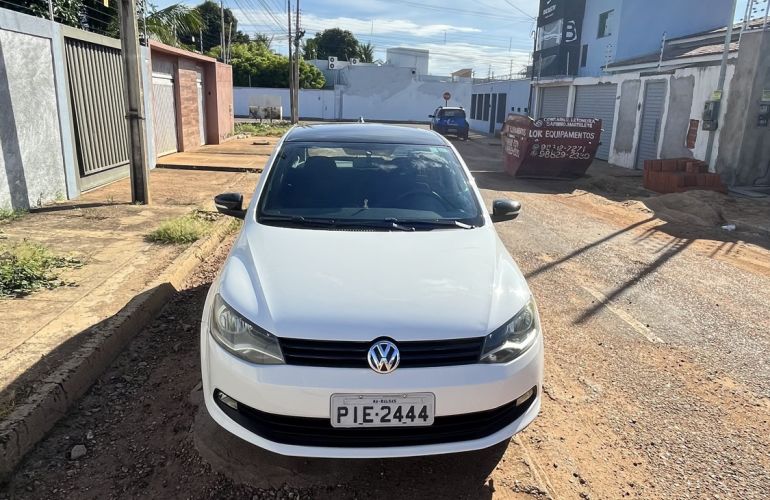 Volkswagen Gol 1.0 TEC Seleção(Flex) - Foto #1