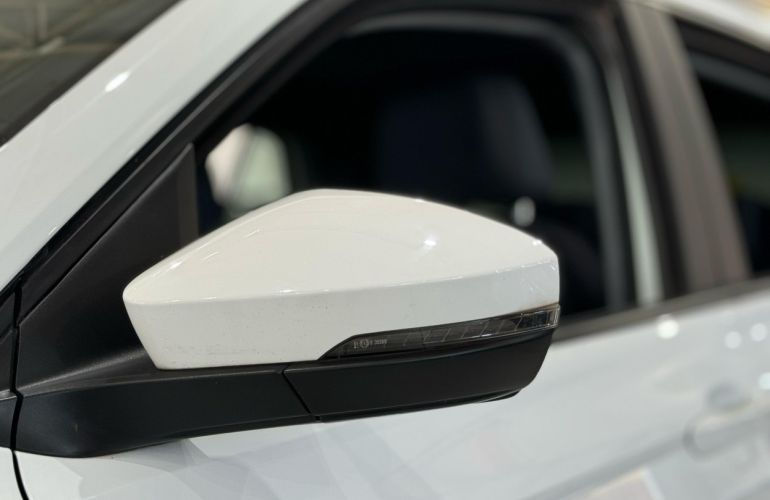 Volkswagen T-Cross 1.0 200 TSI - Foto #6