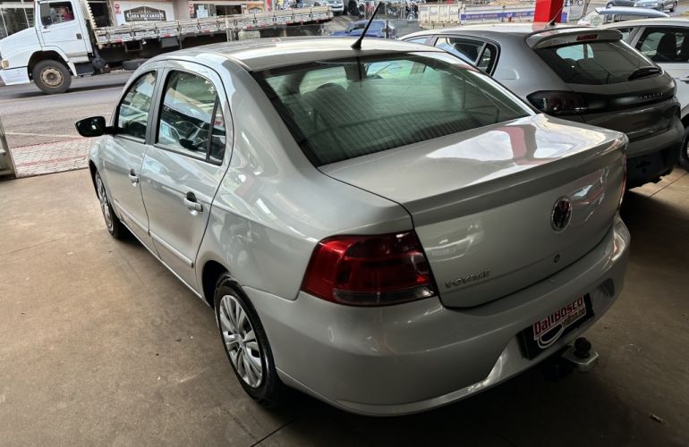 Volkswagen Voyage 1.0 MPI City (Flex) - Foto #6