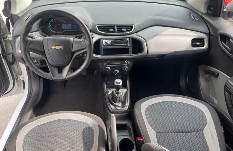 Chevrolet Onix 1.0 MPFi LS 8v - Foto #4