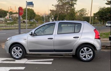 Renault Sandero 1.6 Expression 8v - Foto #2