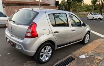 Renault Sandero 1.6 Expression 8v - Foto #4