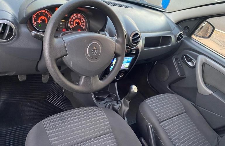 Renault Sandero 1.6 Expression 8v - Foto #9