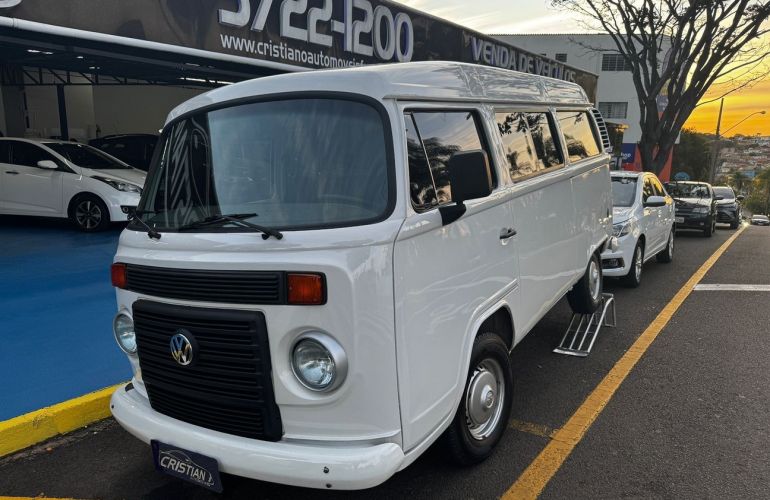 Volkswagen Kombi 1.4 Mi Std Escolar 8v - Foto #1