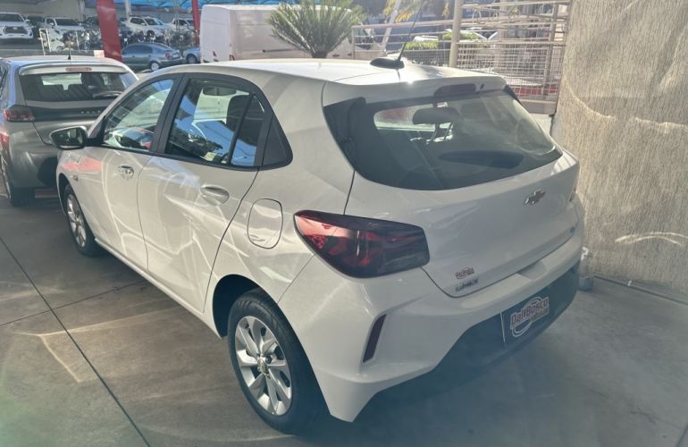 Chevrolet Onix 1.0 LT - Foto #5
