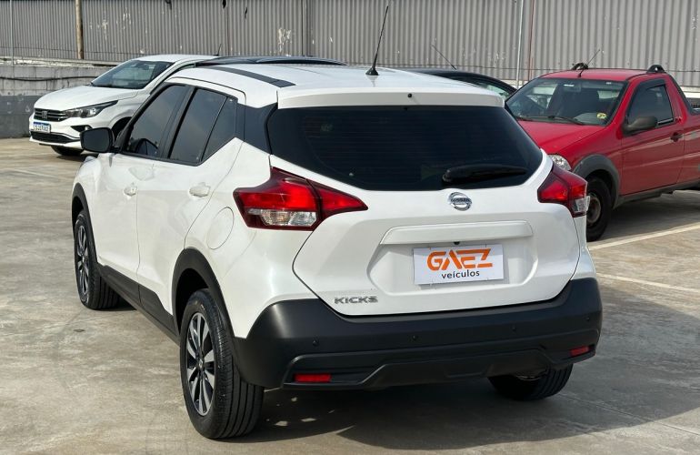Nissan Kicks 1.6 16V Active - Foto #3