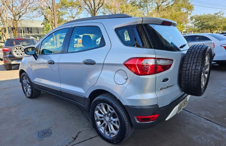 Ford Ecosport Freestyle 1.6 16V (Flex) - Foto #4