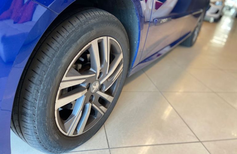 Peugeot 208 1.6 16V Flex Griffe At6 - Foto #6
