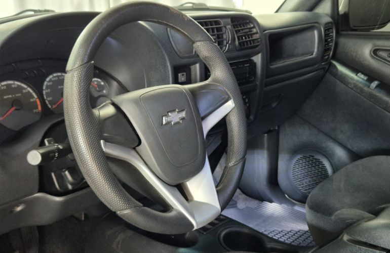 Chevrolet Blazer Advantage 4x2 2.4 - Foto #6