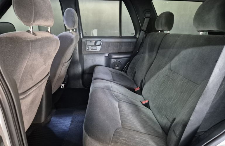 Chevrolet Blazer Advantage 4x2 2.4 - Foto #8