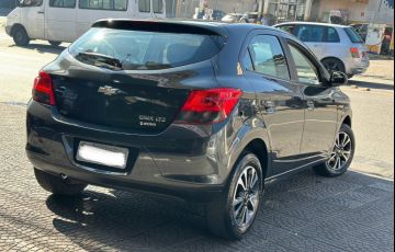 Chevrolet Onix 1.4 MPFi LTZ 8v - Foto #4