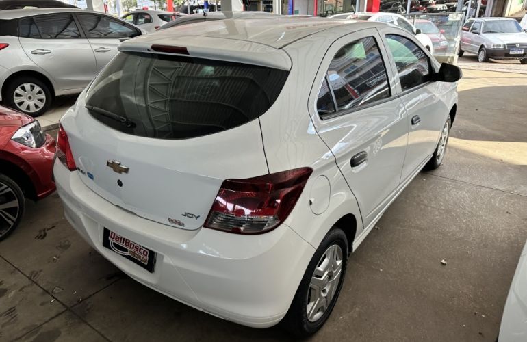 Chevrolet Onix 1.0 Joy SPE/4 - Foto #4