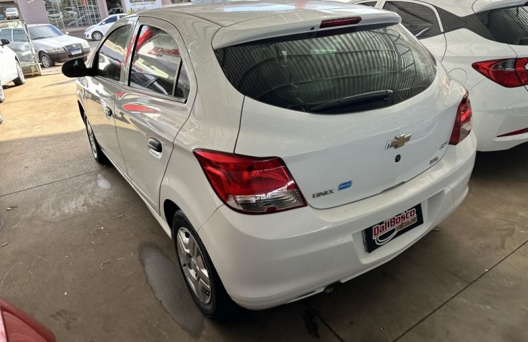 Chevrolet Onix 1.0 Joy SPE/4 - Foto #6