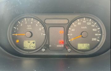 Ford Fiesta 1.0 MPi 8v - Foto #9