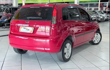 Ford Fiesta 1.6 MPi Hatch 8v - Foto #6