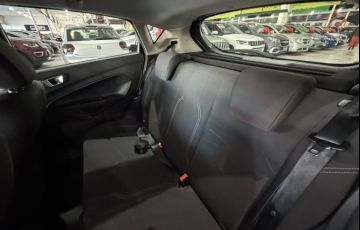 Ford Fiesta 1.5 SE Hatch 16v - Foto #8