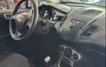 Ford Fiesta 1.5 SE Hatch 16v - Foto #9