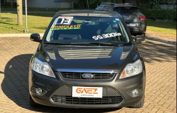 Ford Focus 1.6 GL 16v - Foto #2