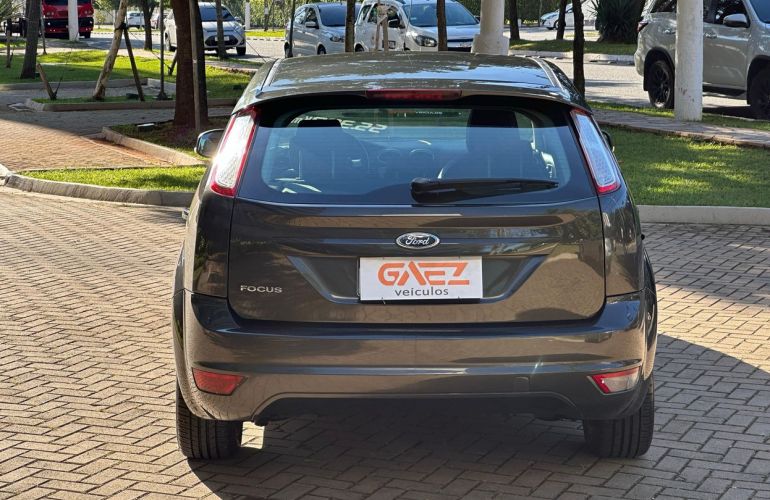 Ford Focus 1.6 GL 16v - Foto #6
