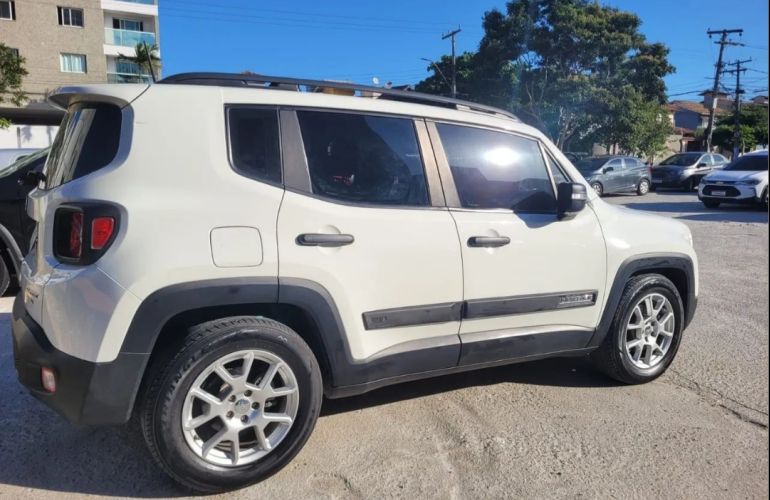 Jeep Renegade 1.8 Sport (Aut) - Foto #2