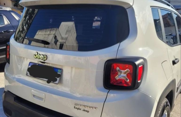 Jeep Renegade 1.8 Sport (Aut) - Foto #4