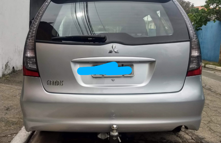 Mitsubishi Grandis 2.4 16V - Foto #3