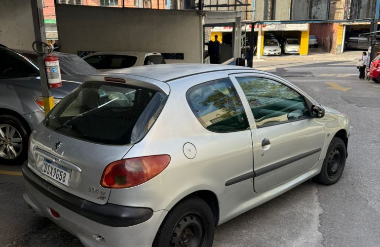 Peugeot 206 Hatch. Sensation 1.4 8V (flex) 2p - Foto #4