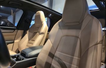 Porsche Cayenne 4.0 V8 Turbo AWD S - Foto #4