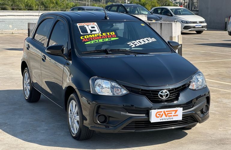 Toyota Etios 1.5 X Plus 16v - Foto #3