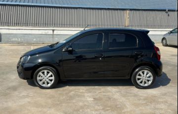 Toyota Etios 1.5 X Plus 16v - Foto #8