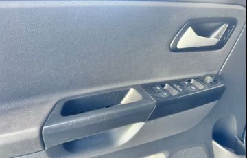 Volkswagen Fox 1.0 VHT (Flex) 4p - Foto #10