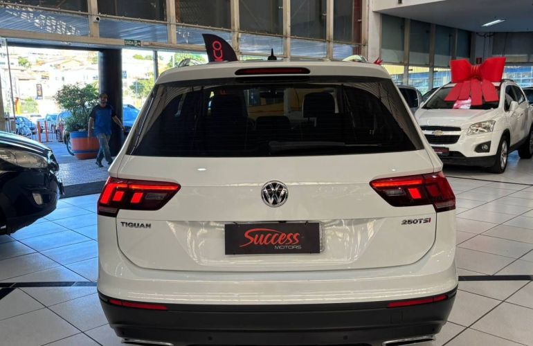 Volkswagen Tiguan 1.4 250 TSi Total Allspace Comfortline - Foto #6