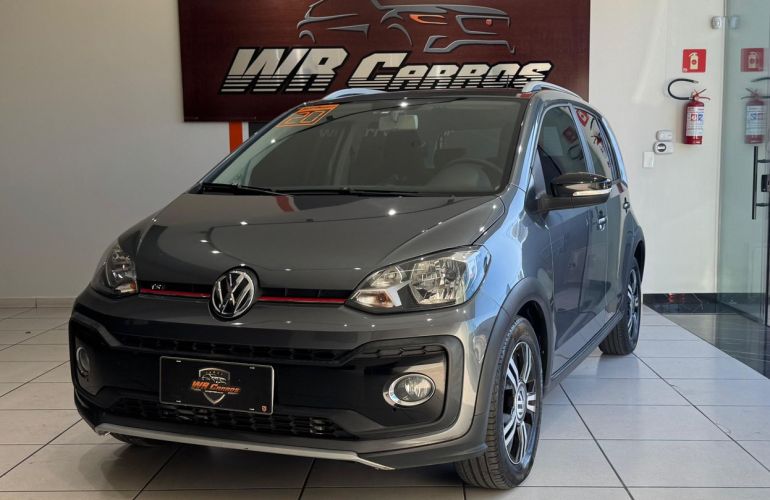 Volkswagen Up 1.0 170 TSi Total Xtreme - Foto #2