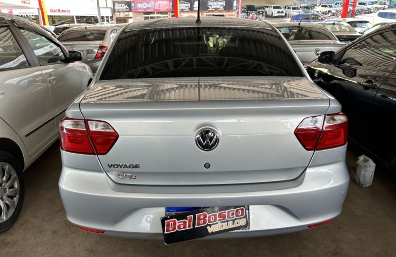 Volkswagen Voyage 1.6 MSI (Flex) - Foto #5