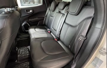 Fiat Toro 2.0 16V Turbo Volcano 4WD At9 - Foto #7