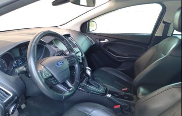 Ford Focus Sedan Titanium Plus 2.0 PowerShift - Foto #2
