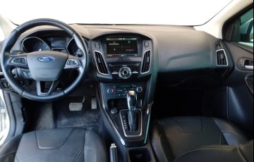 Ford Focus Sedan Titanium Plus 2.0 PowerShift - Foto #3