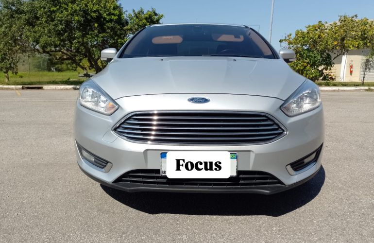 Ford Focus Sedan Titanium Plus 2.0 PowerShift - Foto #6