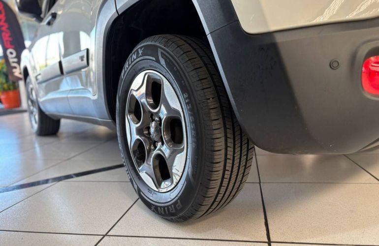 Jeep Renegade 1.8 16v - Foto #7