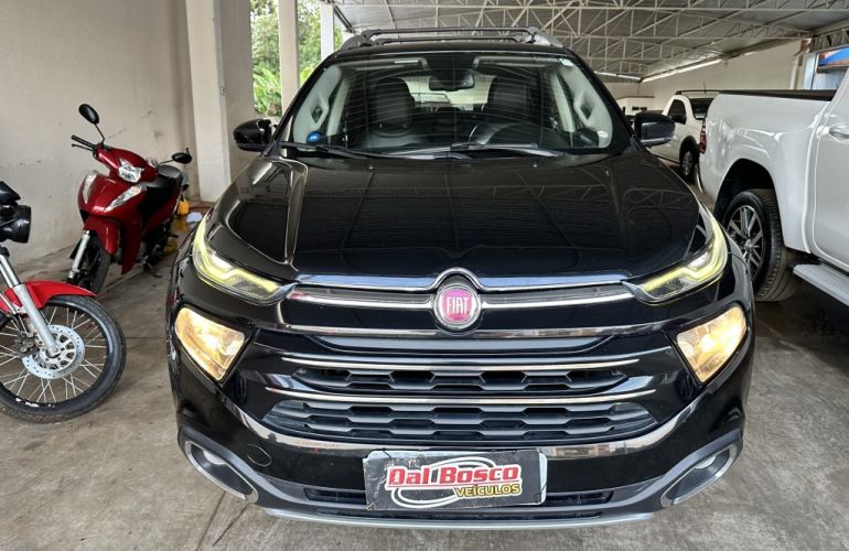 Fiat Toro Volcano 2.0 diesel AT9 4x4 - Foto #2