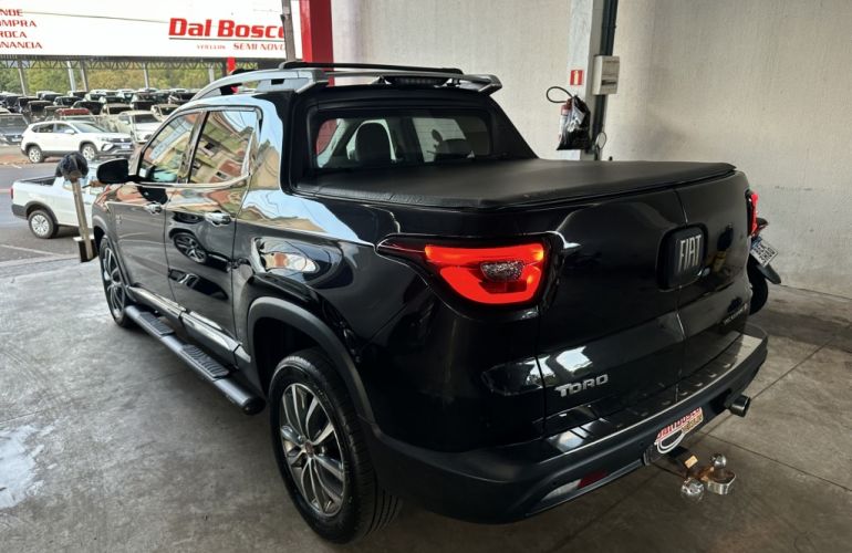 Fiat Toro Volcano 2.0 diesel AT9 4x4 - Foto #5