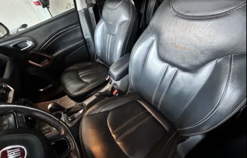 Fiat Toro Volcano 2.0 diesel AT9 4x4 - Foto #9