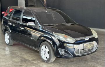 Ford Fiesta Sedan 1.0 - Foto #2