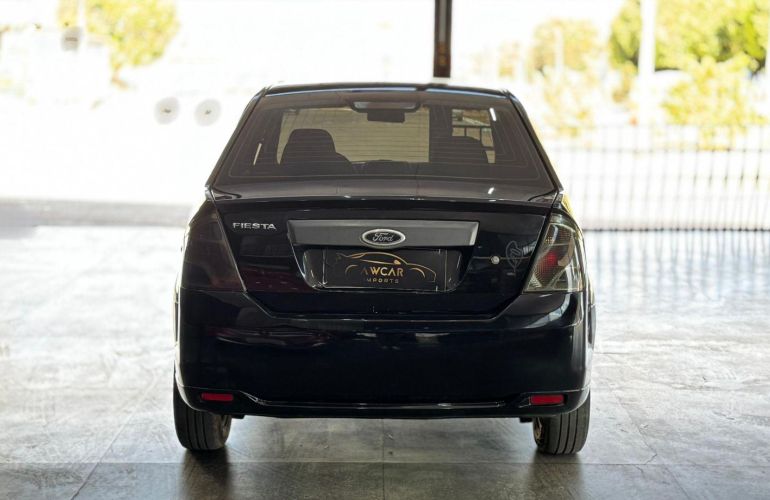 Ford Fiesta Sedan 1.0 - Foto #6