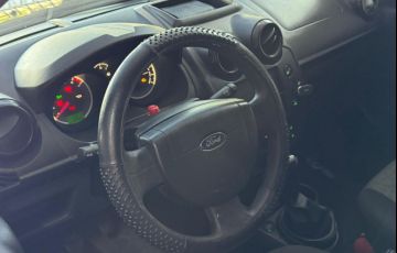 Ford Fiesta Sedan 1.0 - Foto #7